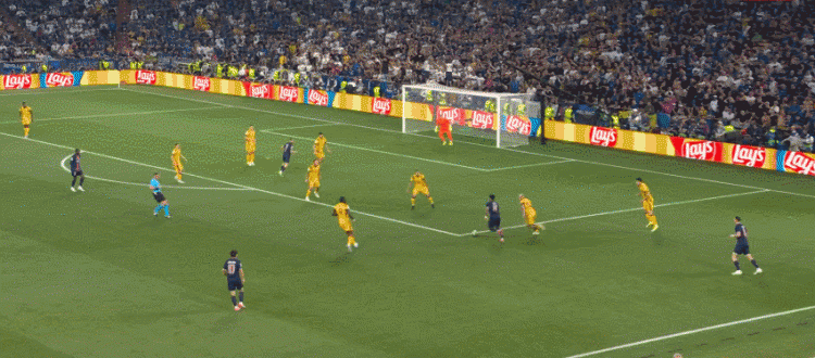 欧冠决赛复盘：巴黎“狂锋”背后有高人指点，请叫他们新典礼中场